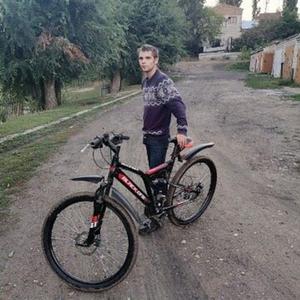 Парни в Вольске: Федор, 26 - ищет девушку из Вольска