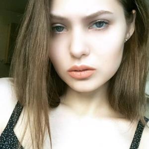 Девушки в Челябинске: Анастасия, 24 - ищет парня из Челябинска