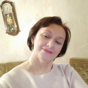 Девушки в Татарстане: Ирина, 61 - ищет парня из Татарстана