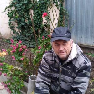Парни в Ейске: Евгений, 70 - ищет девушку из Ейска