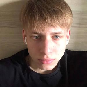Дима, 19 лет, Томск