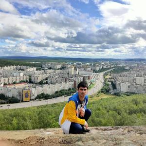 Парни в Мурманске: Рустам, 23 - ищет девушку из Мурманска