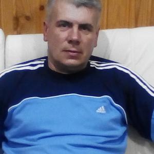 Парни в Северске: Андрей Петров, 50 - ищет девушку из Северска