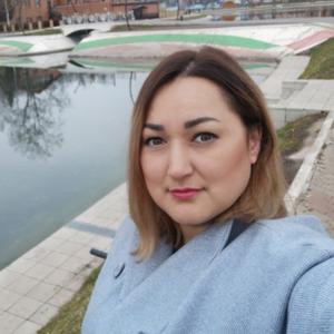 Девушки в Казани (Татарстан): Айгуль, 39 - ищет парня из Казани (Татарстан)