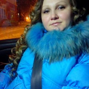 Девушки в Ижевске: Настя, 32 - ищет парня из Ижевска