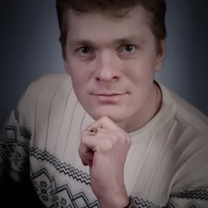 Парни в Вологде: Михаил, 53 - ищет девушку из Вологды