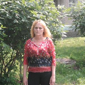 Девушки в Новокузнецке: Лариса Чазова, 61 - ищет парня из Новокузнецка