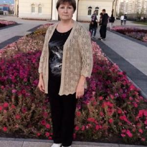 Девушки в Саратове: Ольга, 69 - ищет парня из Саратова
