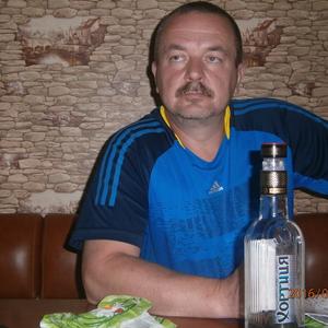 Виктор, 59 лет, Балашиха