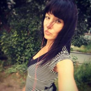 Девушки в Одессе: Юлия, 42 - ищет парня из Одессы