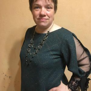 Девушки в Усть-Илимске: Валентина, 44 - ищет парня из Усть-Илимска
