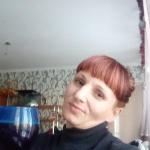 Девушки в Саяногорске: Юлия, 38 - ищет парня из Саяногорска