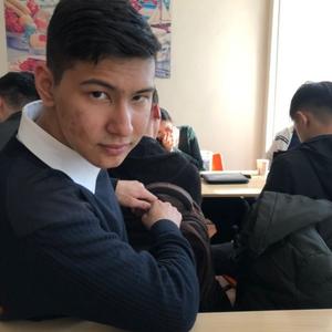 Август Раш, 23 года, Ташкент