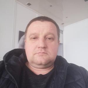 Сергей, 32 года, Курган