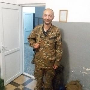 Парни в Ереване: Arshak Sargsyan, 41 - ищет девушку из Еревана