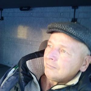 Парни в Ялуторовске: Толя, 65 - ищет девушку из Ялуторовска