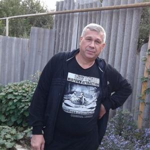 Парни в Батайске: Эдик Цыпленков, 57 - ищет девушку из Батайска