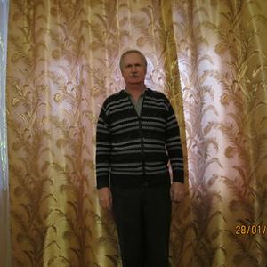 Парни в Томске: Виктор, 70 - ищет девушку из Томска