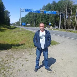 Парни в Череповце: Валерий, 44 - ищет девушку из Череповца