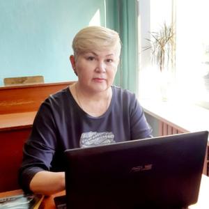 Девушки в Санкт-Петербурге: Елена, 60 - ищет парня из Санкт-Петербурга