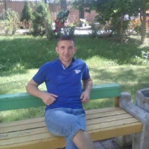 Анатолий, 32 года, Саратов