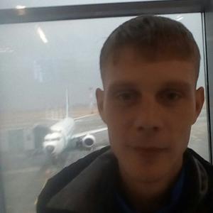 Парни в Томске: Андрей, 34 - ищет девушку из Томска