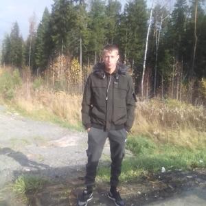 Парни в Шымкенте: Олег, 29 - ищет девушку из Шымкента