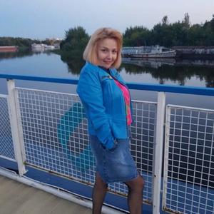 Девушки в Нижний Новгороде: Екатерина, 43 - ищет парня из Нижний Новгорода