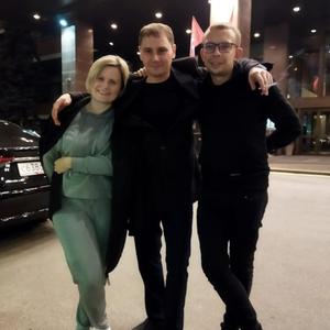 Парни в Ижевске: Roman, 38 - ищет девушку из Ижевска
