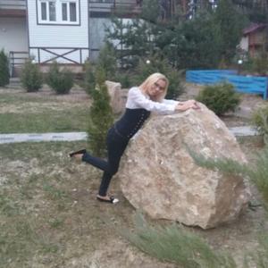 Девушки в Казани (Татарстан): Татьяна, 39 - ищет парня из Казани (Татарстан)