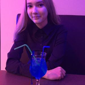 Девушки в Мурманске: Катя, 27 - ищет парня из Мурманска