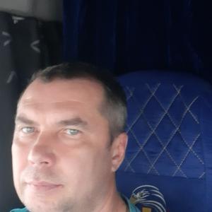 Парни в Томске: Андрей, 49 - ищет девушку из Томска