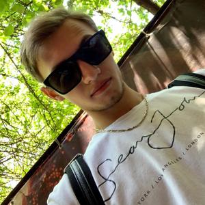 Парни в Лабинске: Алексей, 22 - ищет девушку из Лабинска