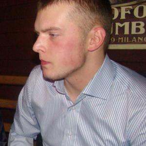 Илья, 34 года, Омск
