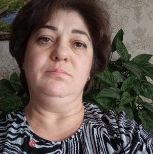 Девушки в Уфе (Башкортостан): Наира, 50 - ищет парня из Уфы (Башкортостан)