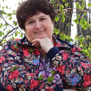 Девушки в Ульяновске: Ирина, 58 - ищет парня из Ульяновска