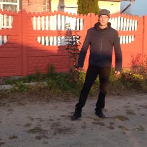 Парни в Гатчине: Антон, 39 - ищет девушку из Гатчины