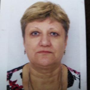 Девушки в Челябинске: Ирина, 68 - ищет парня из Челябинска