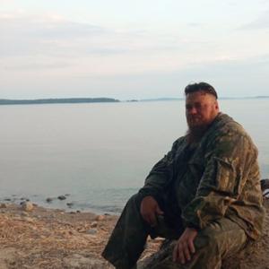 Парни в Северодвинске: Илья, 44 - ищет девушку из Северодвинска