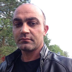 Парни в Тосно: Григор, 42 - ищет девушку из Тосно