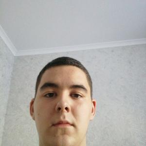 Виктор, 22 года, Таганрог