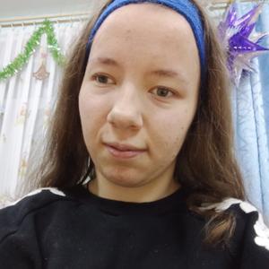 Девушки в Новодвинске: Александра Дешевицына, 20 - ищет парня из Новодвинска