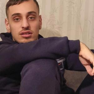 Парни в Звенигороде: Вик Виктор, 25 - ищет девушку из Звенигорода