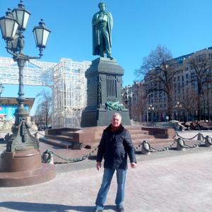 Парни в Новосибирске: Игорь, 56 - ищет девушку из Новосибирска