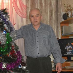 Парни в Мурманске: Waleri, 65 - ищет девушку из Мурманска