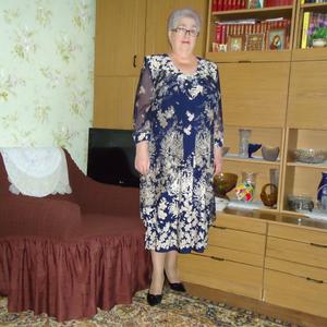Ирина, 70 лет, Курск