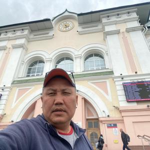 Парни в Улан-Удэ: Валентин, 52 - ищет девушку из Улан-Удэ