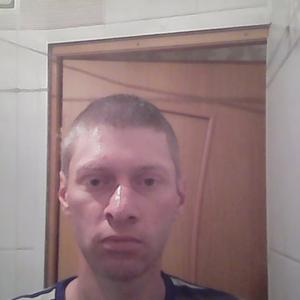Konstantin, 40 лет, Дмитриевка