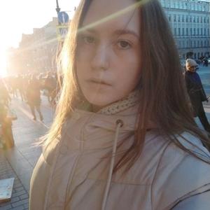 Девушки в Санкт-Петербурге: Анастасия, 22 - ищет парня из Санкт-Петербурга