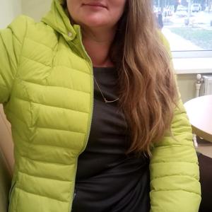 Девушки в Смоленске: Ирина, 47 - ищет парня из Смоленска